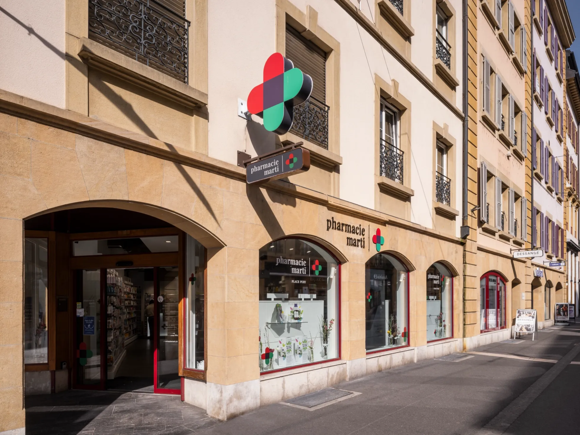 Pharmacie_Marti_Pury_7